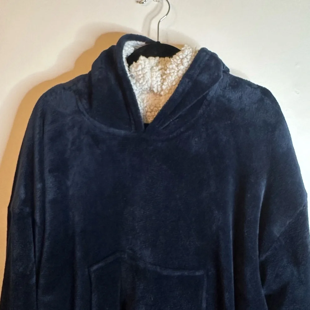 Cozy Navy Blue Fleece Huggie Hoodie - Picture 2 of 5